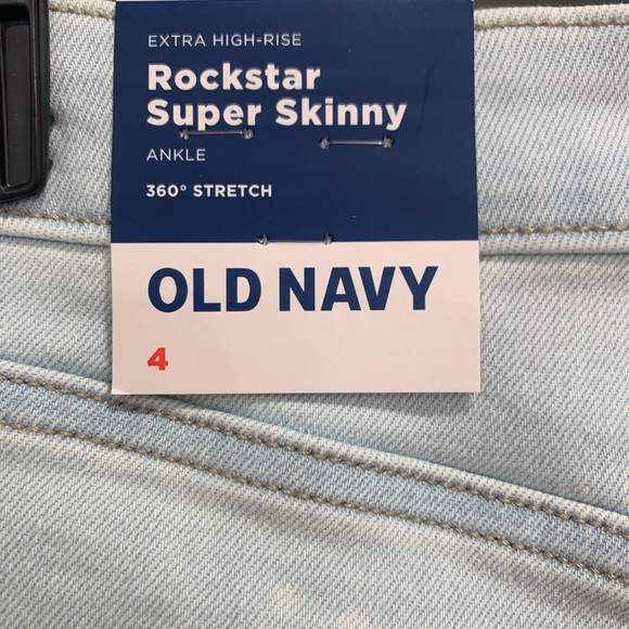 NWT Old Navy Light Wash Jeans - Picture 7 of 7